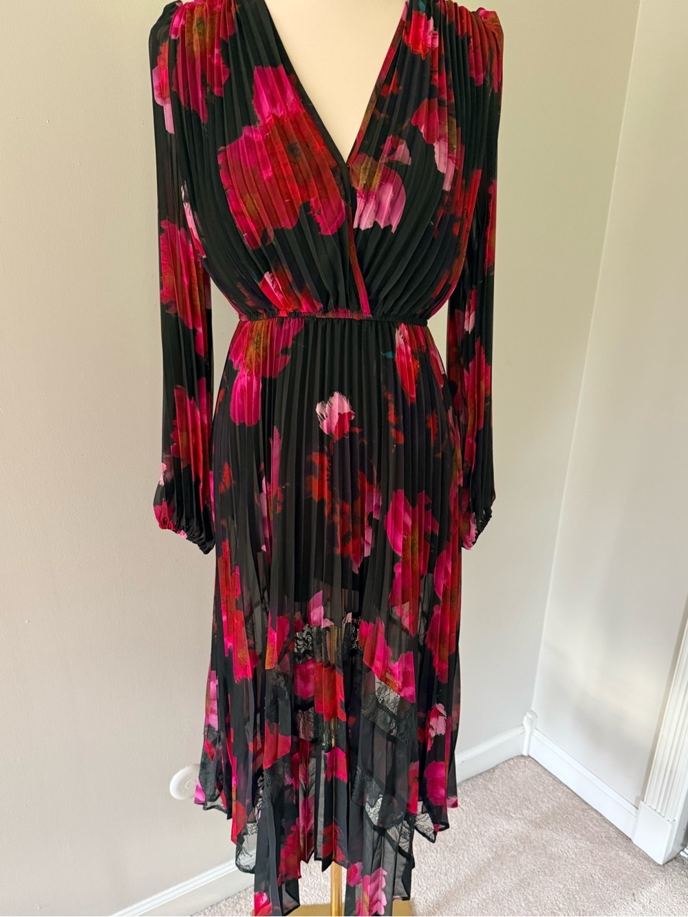 Steve Madden Floral Pleated Lace Midi Dress Small Romantic Long Sleeve $149